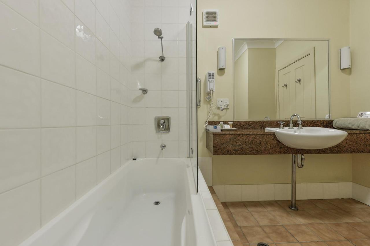 تامفورث Golden Guitar Motor Inn الغرفة الصورة